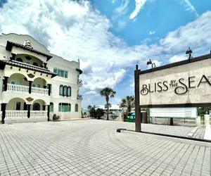 Photo 2 - Bliss By The Sea