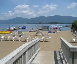 Photo 3 - Waters Edge Lodge