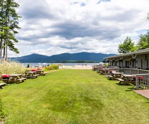 Photo 4 - Waters Edge Lodge