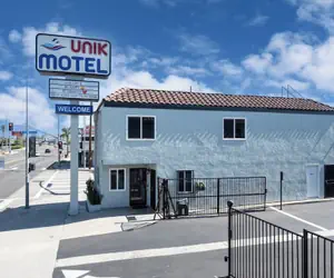 Photo 2 - Unik Motel