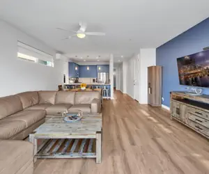 Photo 2 - Island Paradise Deck - 2nd Floor Condo Sleeps 8