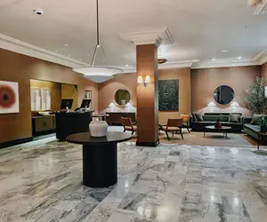 Photo 2 - FOUND Hotel Carlton, Nob Hill