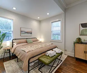 Photo 5 - Greenhouse Uptown