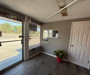 Photo 3 - 8 Inn By Capital O Americus US 19