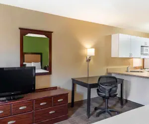 Photo 4 - Relax Suites Extended Stay - La Mirada