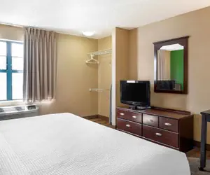 Photo 5 - Relax Suites Extended Stay - La Mirada