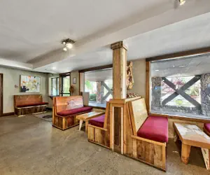 Photo 4 - Inn At South Lake Tahoe