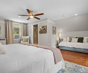 Photo 4 - The Aurora Inn & Cottages