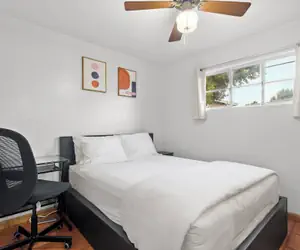 Photo 3 - Sunlit Palm Cottage in Uptown Phoenix