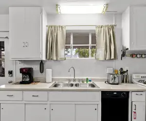 Photo 5 - Sunlit Palm Cottage in Uptown Phoenix