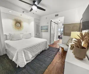 Photo 4 - Sea La Vie 1 Bedroom Condo by RedAwning