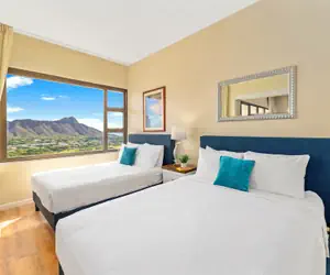Photo 5 - Diamond Head and Partial Ocean views with 2 Beds and Parking