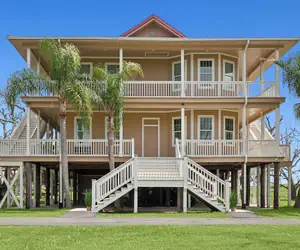 Photo 3 - Elsa's Place Bed and Breakfast