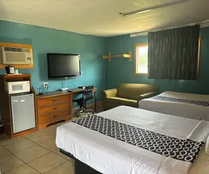 Photo 5 - Budget Inn