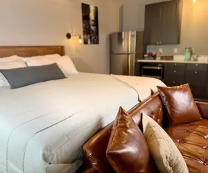 Photo 3 - The Benjamin Hotel