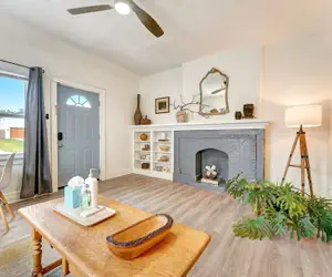 Photo 4 - Stunning House In Convenient Location N Downtown