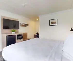 Photo 4 - The Atlantic, BW Signature Collection