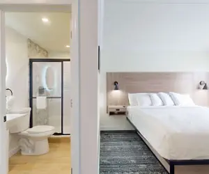 Photo 2 - The Atlantic, BW Signature Collection