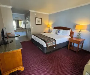 Photo 4 - Dune Surfer Inn