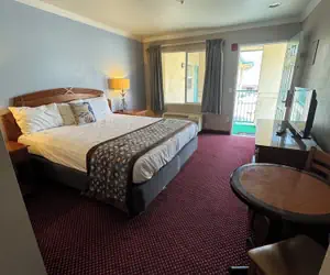 Photo 5 - Dune Surfer Inn