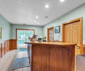 Photo 4 - 2nd Floor Front Side Signature Suite - 201 by Grand Wood Suites