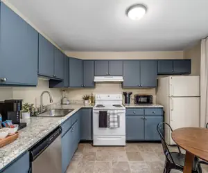 Photo 5 - Chic Remodeled Retreat Near Emu: Easy Commute 2 Bedroom Apts