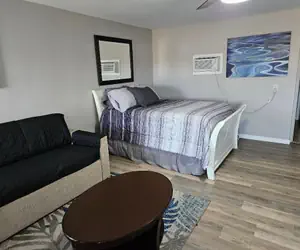 Photo 4 - Liberty Hill Executive Inn