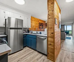 Photo 2 - Two Bed Room Condo Mountain Views Indoor Pool