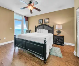 Photo 4 - Aqua Resort 711