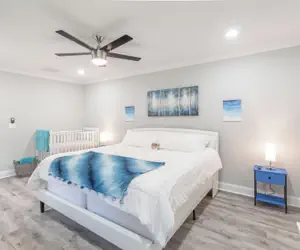 Photo 4 - King Beds Hot Tub Arcade Grill & Firepit