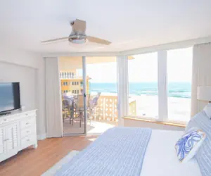 Photo 5 - Golden Arms 805