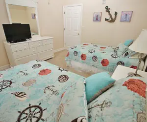 Photo 3 - Malibu 704