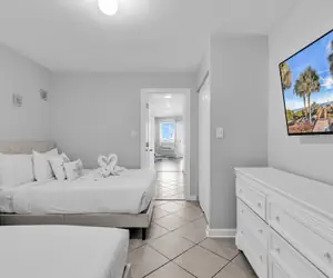 Photo 5 - Bluewater Resort 720