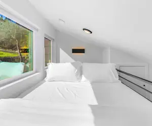 Photo 4 - Echo Loft: A Modern Escape