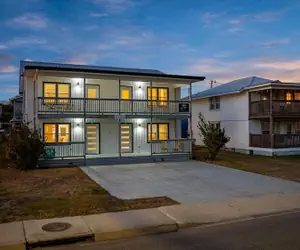 Photo 4 - Elvi s Beach House Unit A