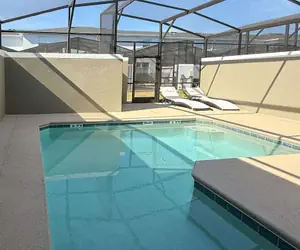 Photo 2 - Contemporary Townhouse w Pool BBQ Sleeps 12