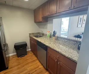 Photo 4 - Prime Location for Business Stay