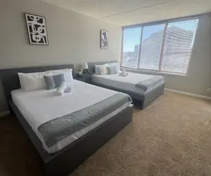 Photo 3 - Prime Location for Business Stay