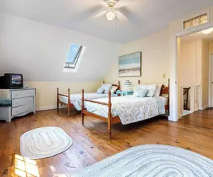 Photo 4 - Nanas Hideaway 2 BDR Charmer!