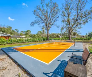 Photo 2 - The Perfect Family Retreat w Pool and Games