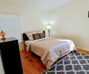 Photo 5 - Convinient Location in Los Angeles