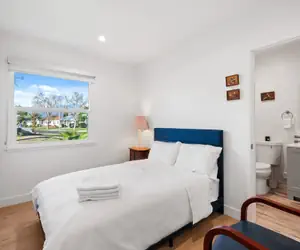 Photo 3 - Cozy Stylish Home Spacious Fully Equipped Stay