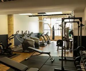 Photo 5 - Sosuite 2BR Apt w W/d, Gym, On-site Restaurant