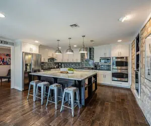 Photo 4 - Luxurious Historic 5BR Fredericksburg inn w spa