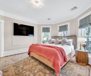 Photo 2 - Hennessey Estate