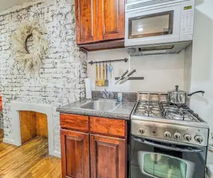 Photo 5 - 183 Orchard St