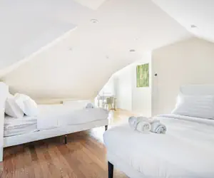 Photo 3 - 3BR Prime Luxury near NYC w Arcade Room