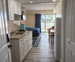 Photo 4 - Courtyard Resort