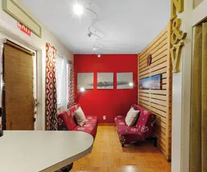 Photo 2 - 1BR Pet-friendly Condo w/ Parking & Backyard BBQ