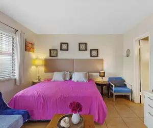 Photo 4 - Pet-friendly 1BR Studio w/ Parking & Bbq, Hollywood